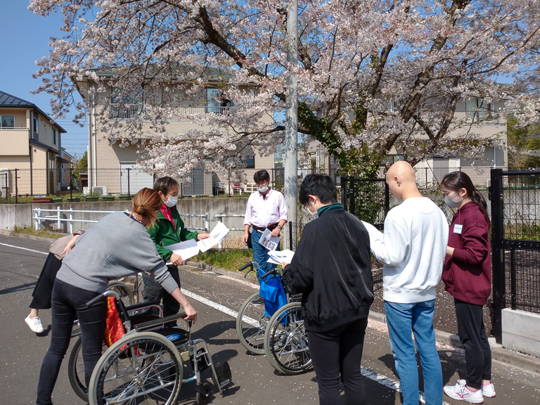 ③研修風景（車椅子学習）